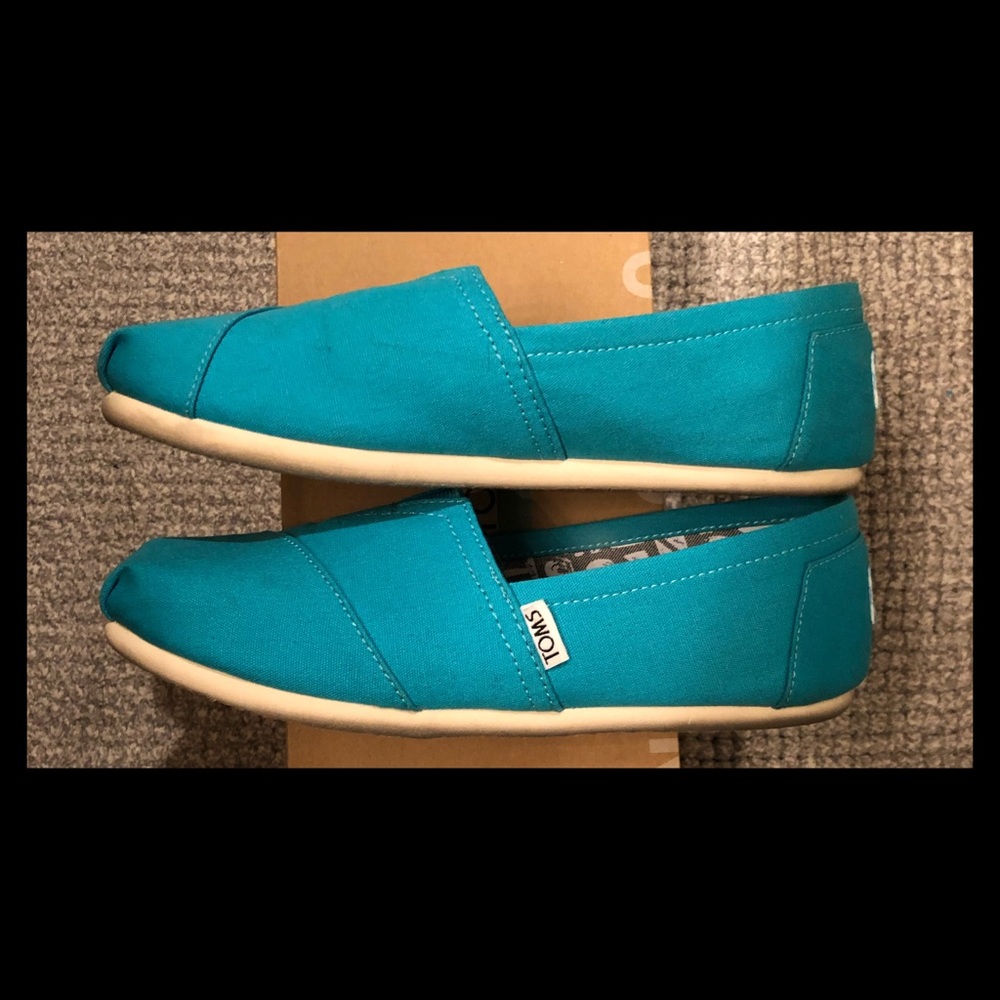 Toms - Picture 4 of 7